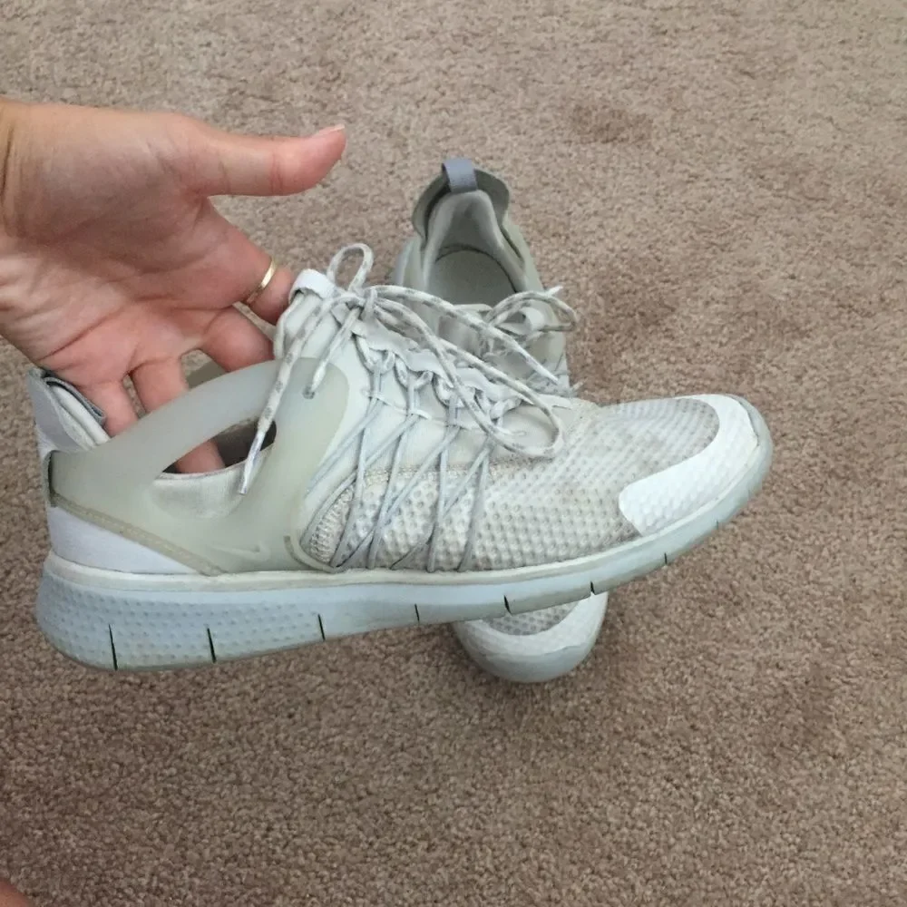 Nike White Tennis Shoes